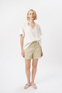 Kireina Patricia Shirt floral embroidery detail