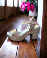 Nattiva Floral Platform Sandal
