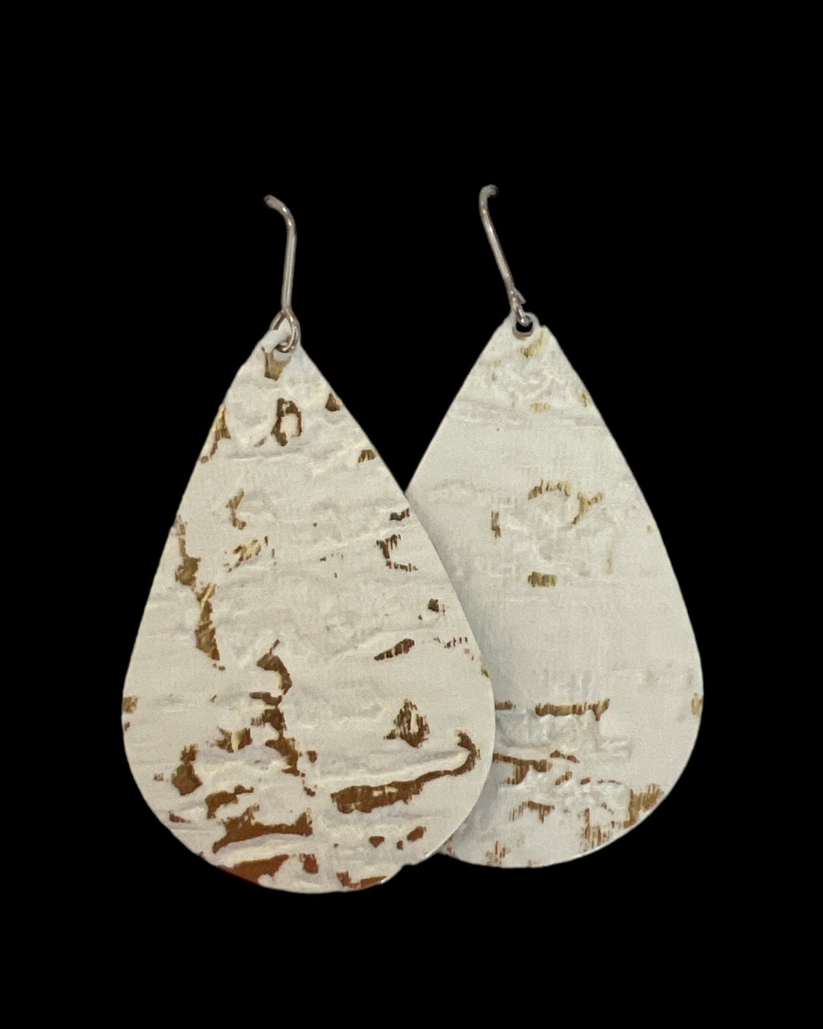White & Gold - Leather Earring