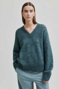 Second Female - Brook V Neck Balsam Green
