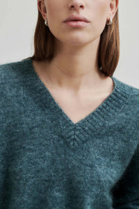 Second Female - Brook V Neck Balsam Green