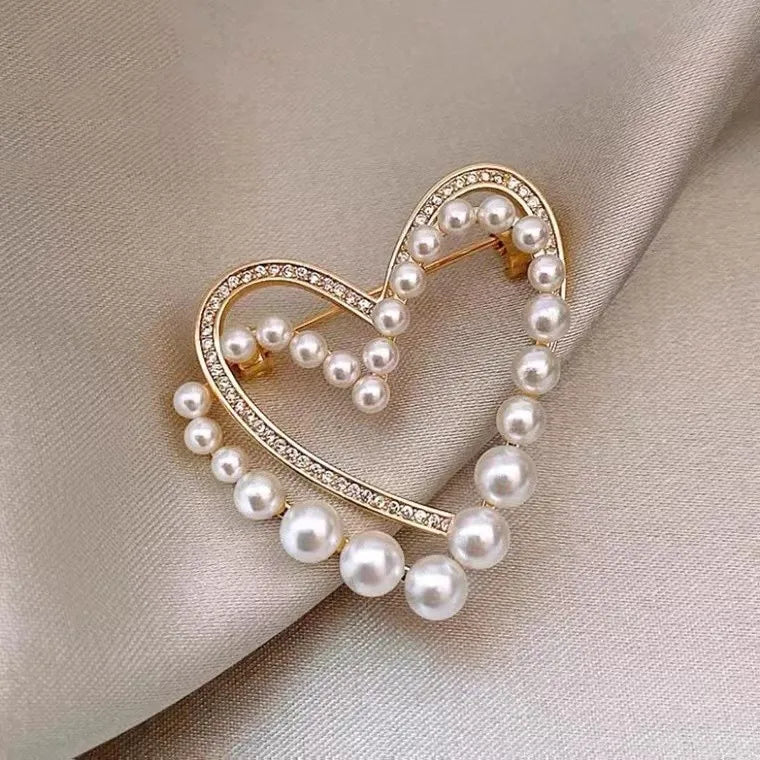 Heart Pearl & Rhinestone Brooch