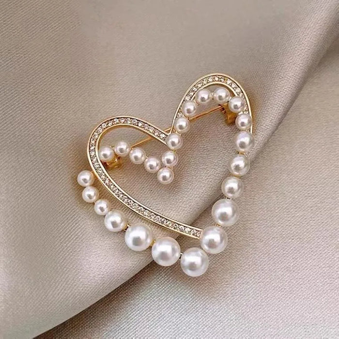 Heart Pearl & Rhinestone Brooch