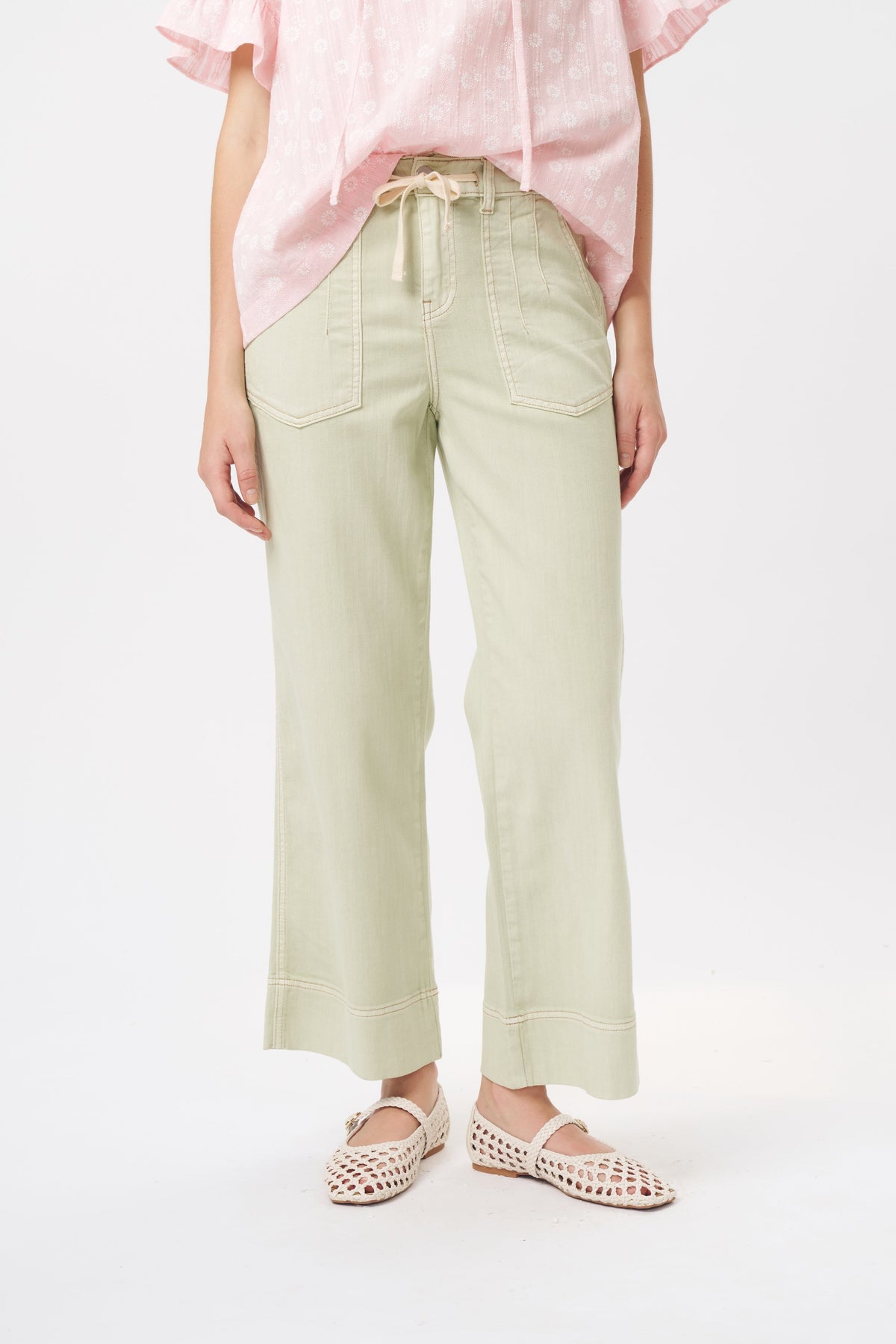 Kireina Sofia Pant Pistachio Green styled
