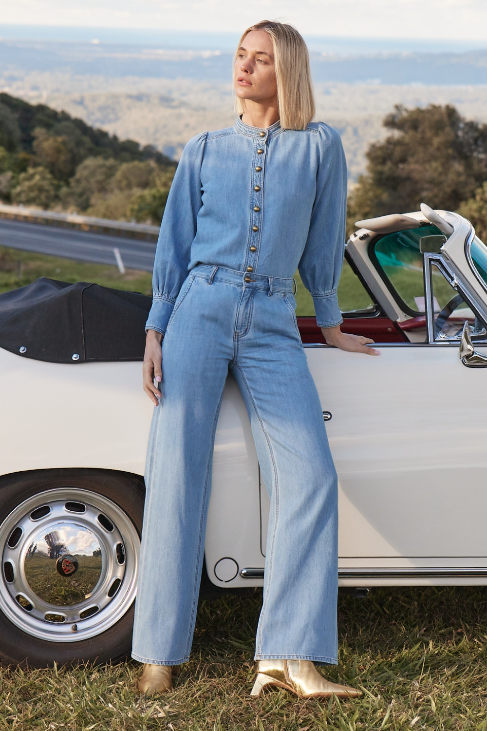 Zoe Kratzmann Flint Jean in Light Washed Denim