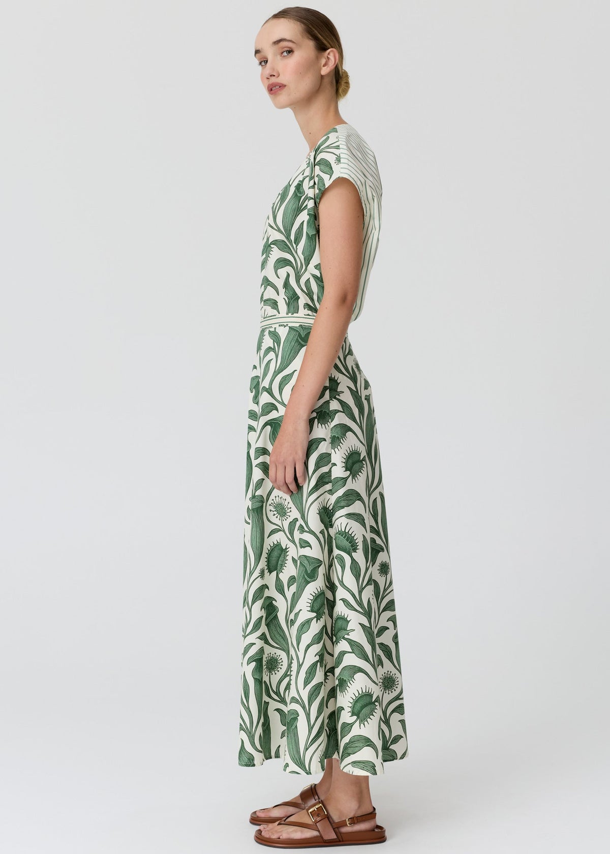 POL Botanica Skirt side view