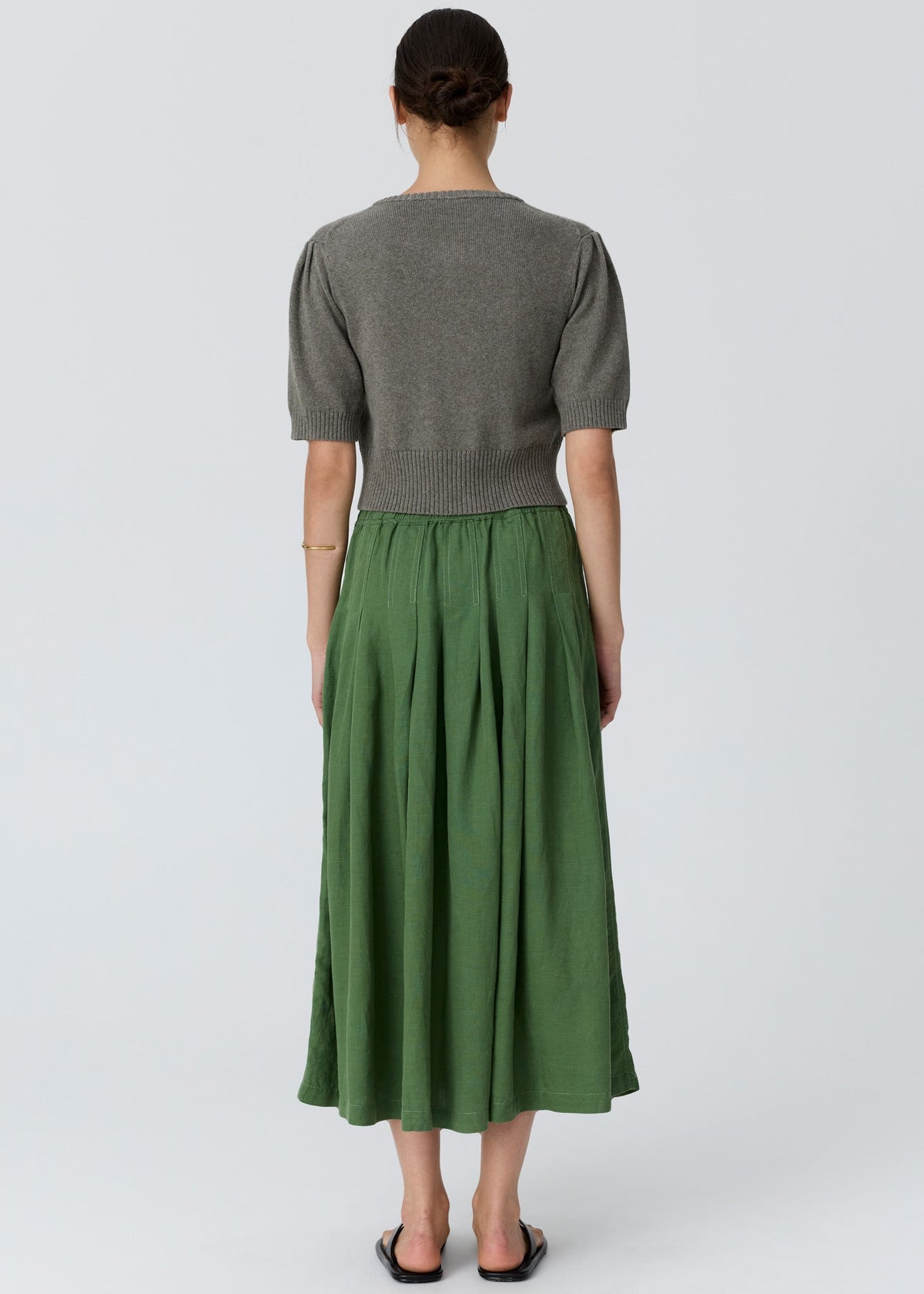 POL Viloa Cardigan Moss with Frankie Pleat Skirt