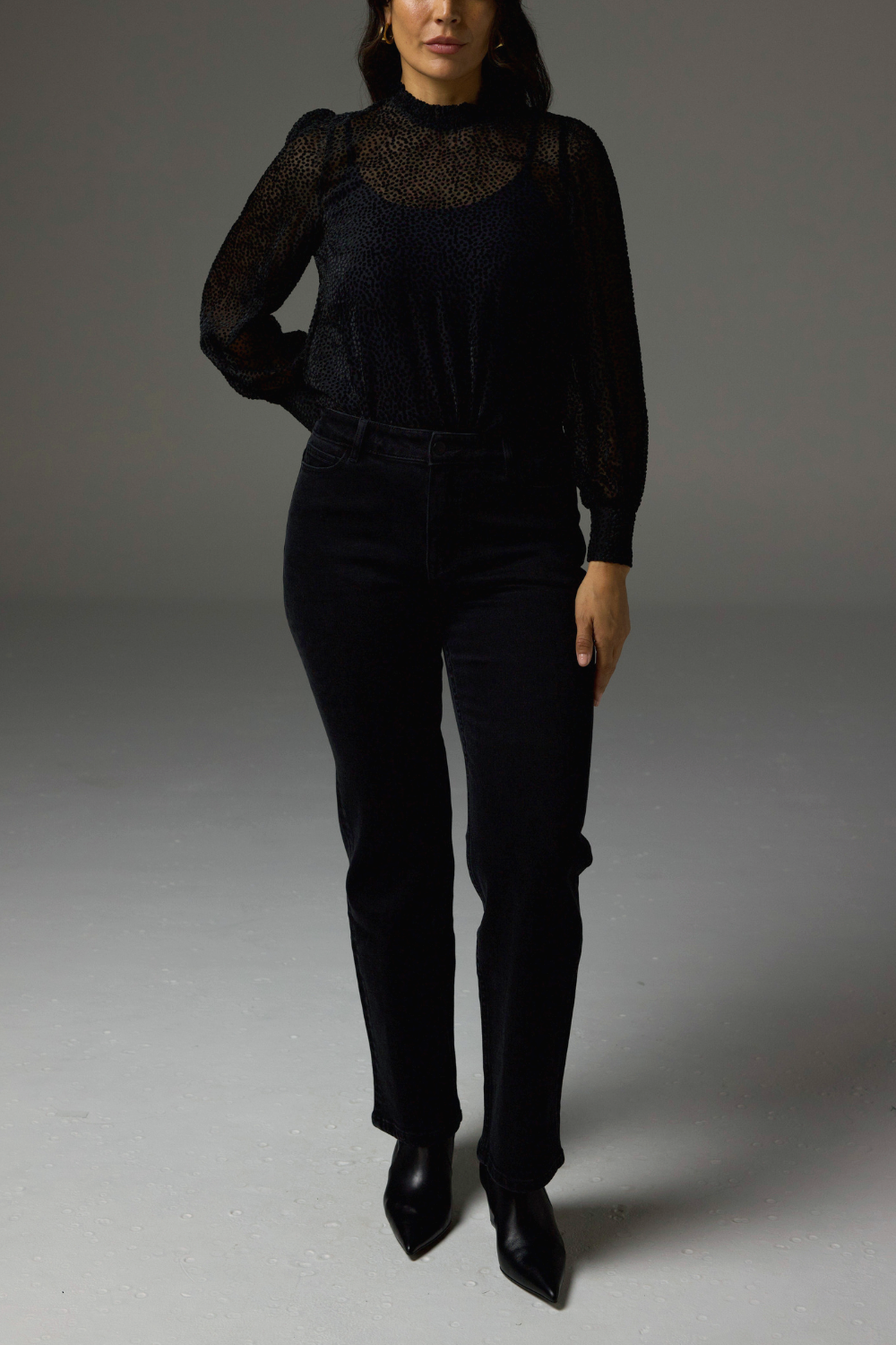 Zoe Kratzmann - Quip Top in Black