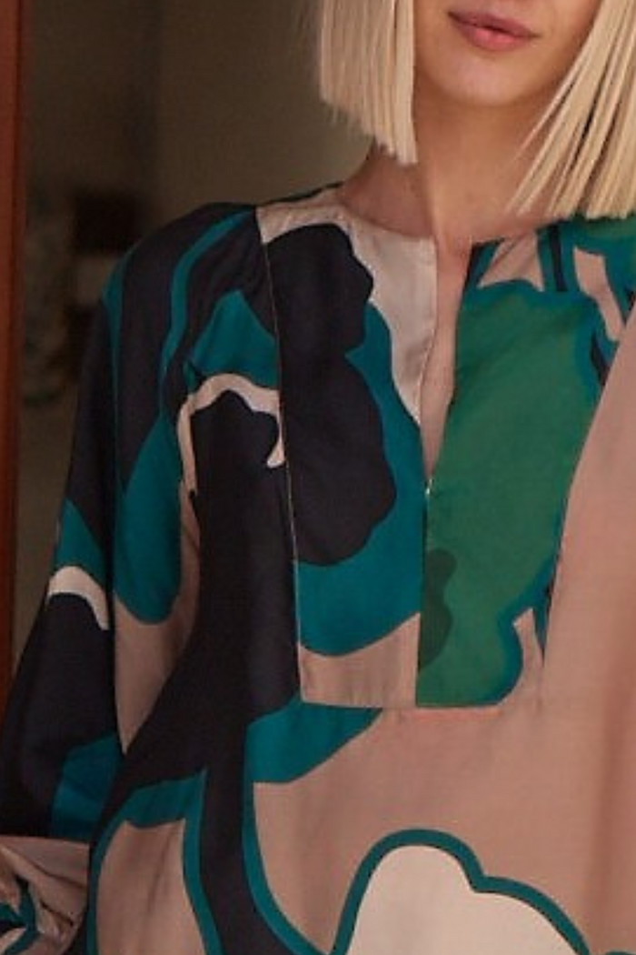 Zoe Kratzmann - Signal Top - Organic Botanic