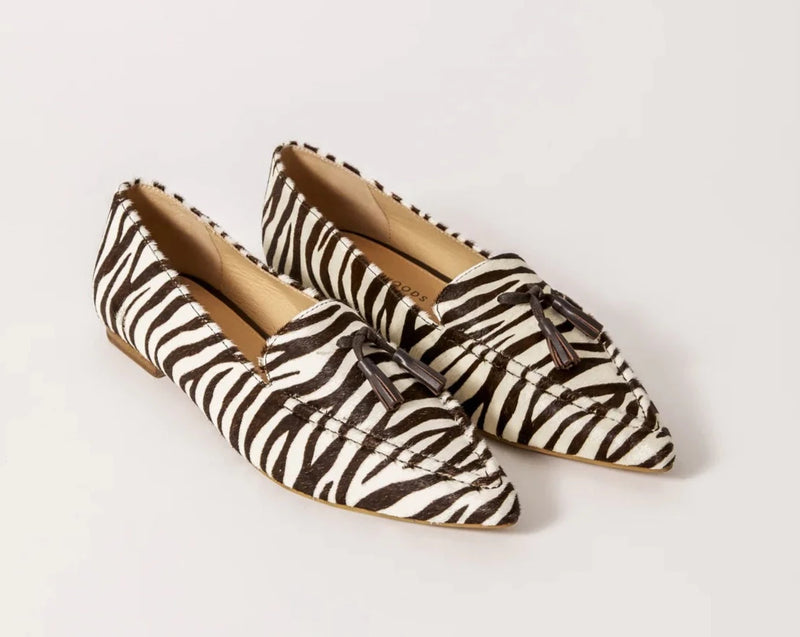 Poplar Pointed Flat - Chocolate Zebra